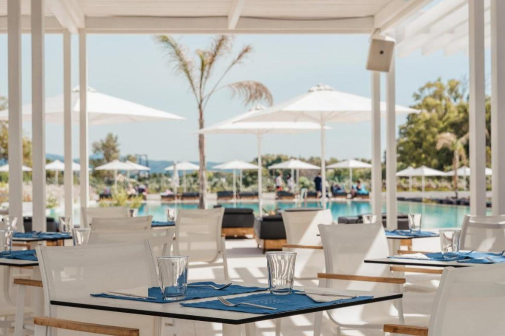 Gennadi Grand Resort | restaurant